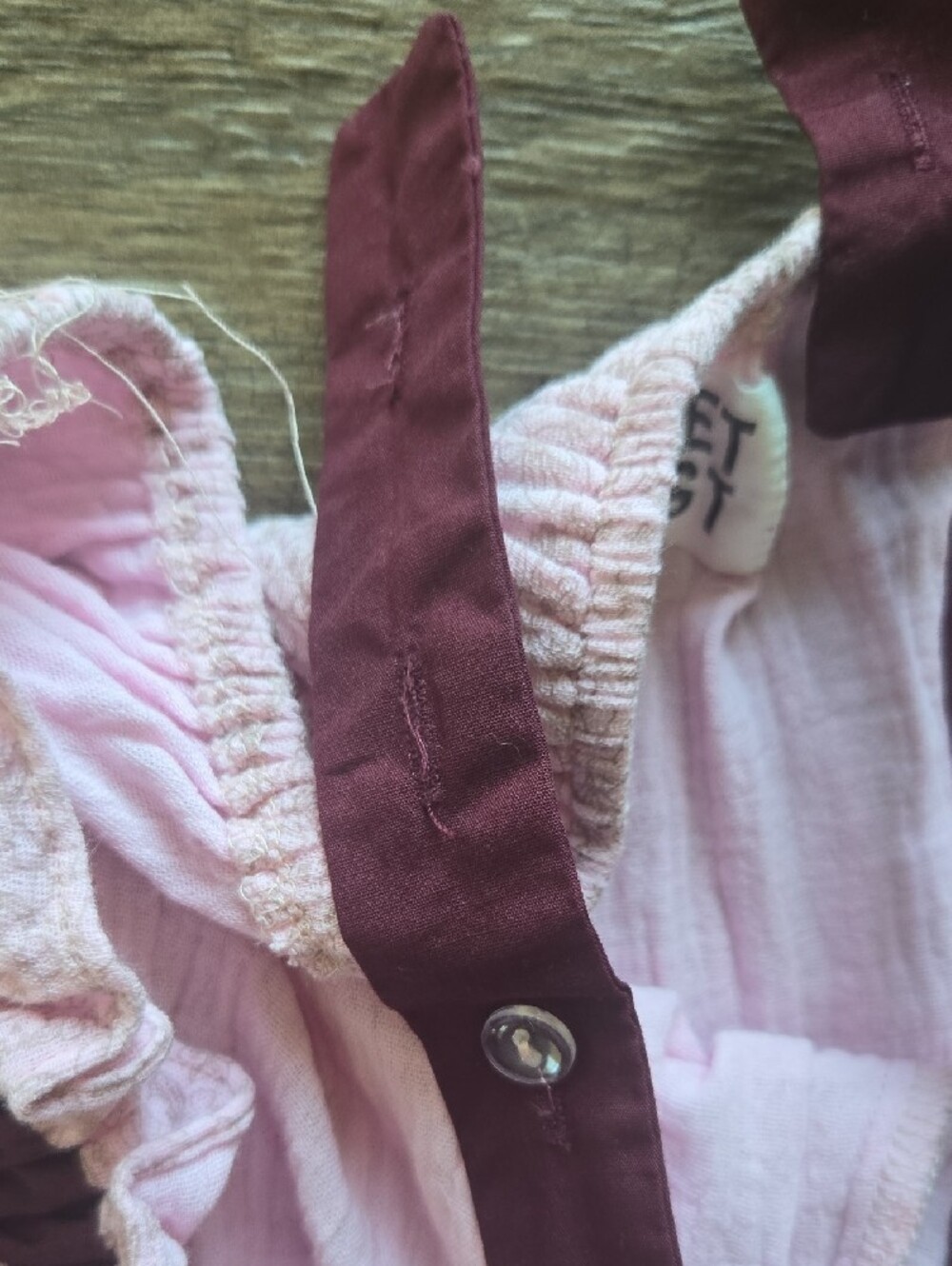 3 Shorts Rompers - Picture 9 of 9